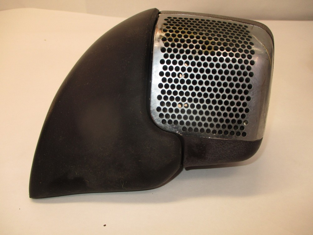 89 HONDA GL1500 RIGHT  SPEAKER