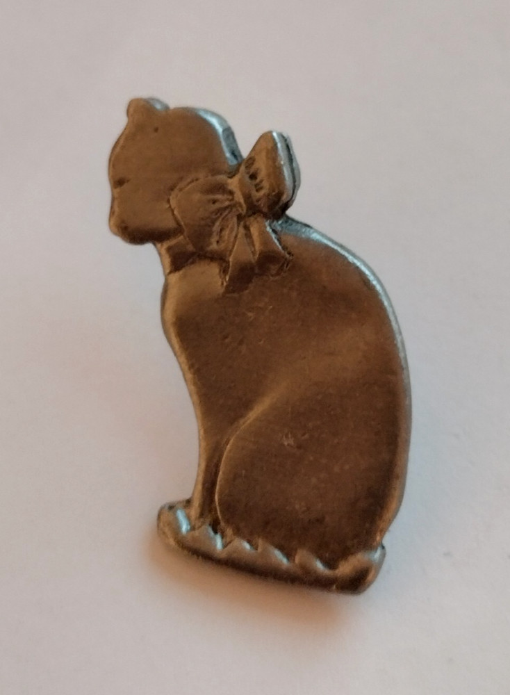 Silvertone Cat Bow Ribbon Collar Lapel Pin