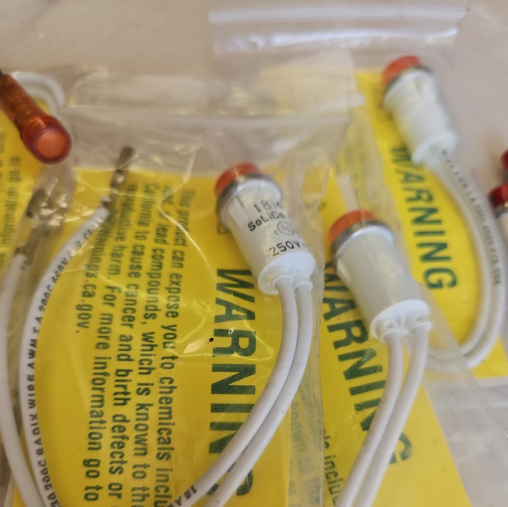 Indicator lights 125v and 250 v