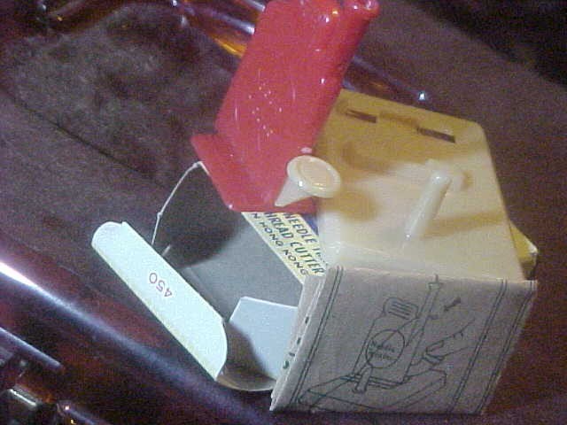 Vintage Automatic Needle Threader With Thread Cutter In Original Box