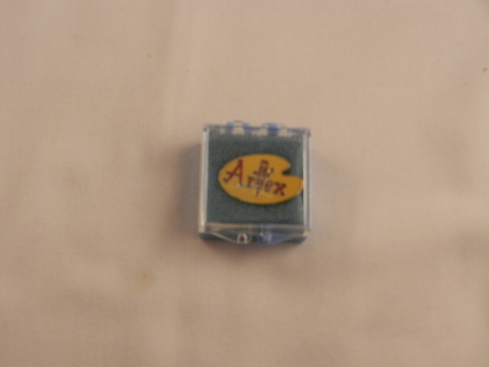 ARTEX VINTAGE LABEL PIN "NEW"
