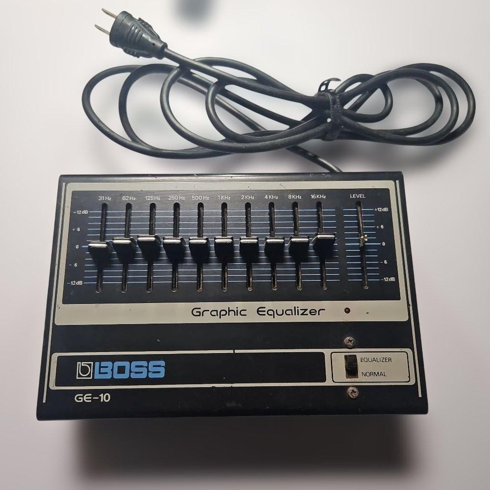 BOSS GE-10 749651