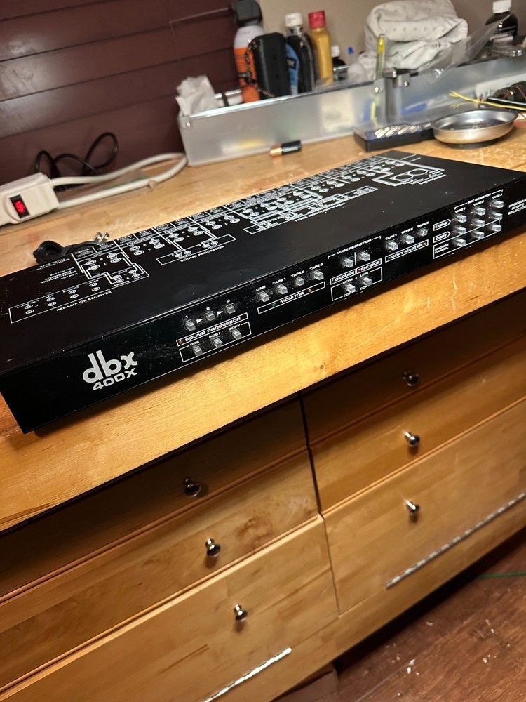 DBX 400X Program Routing Selector Powers On, Lights Up