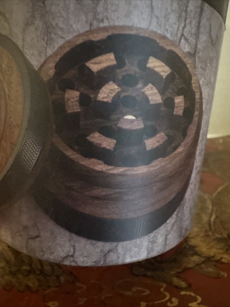 Cloudiness 9 Sequoia 9 Wood Herb Grinder