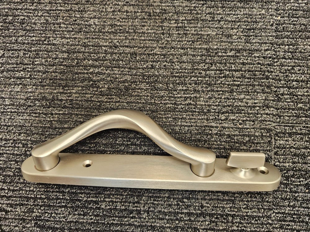 SS72A3SN Handle Hardware With Lock / Nickel