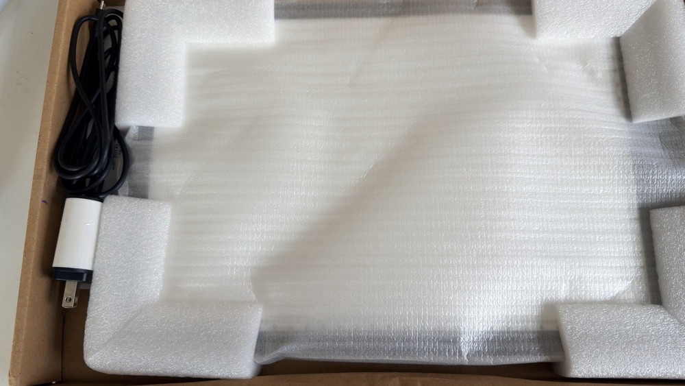 A4 Light Box, AGPtek LED Art Tracing Light Pad Ultra-Thin USB Cable Dimmable