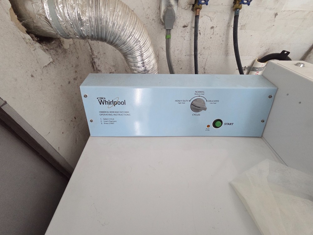 WHIRLPOOL WASHER AND DRYER SET[REF]