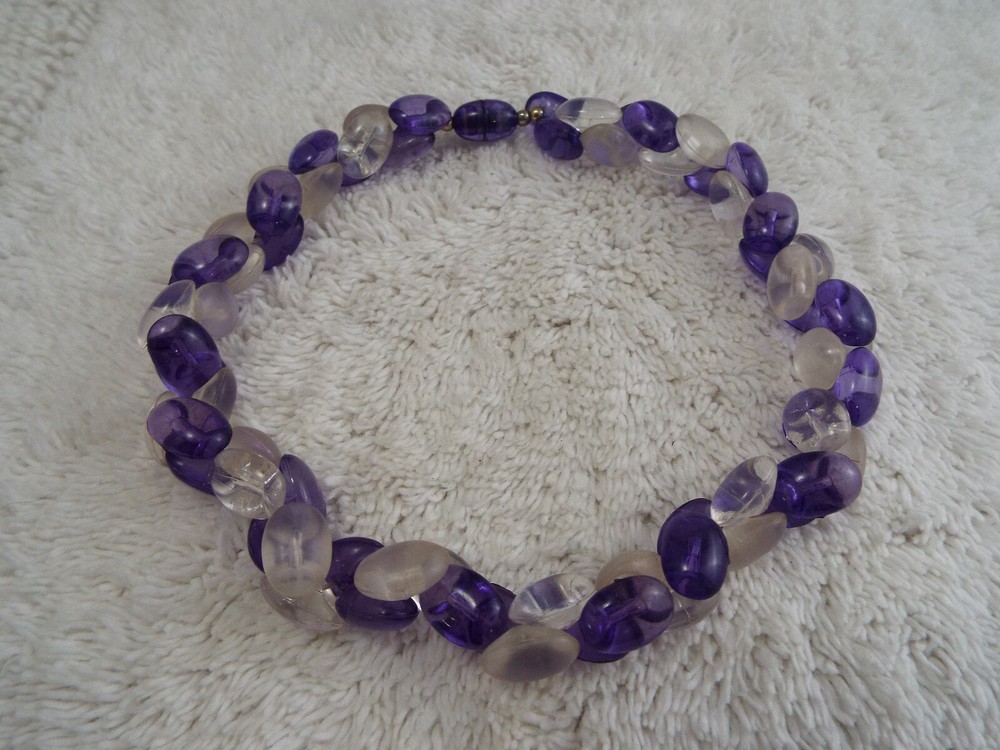 Clear Purple Bead Necklace (A68)