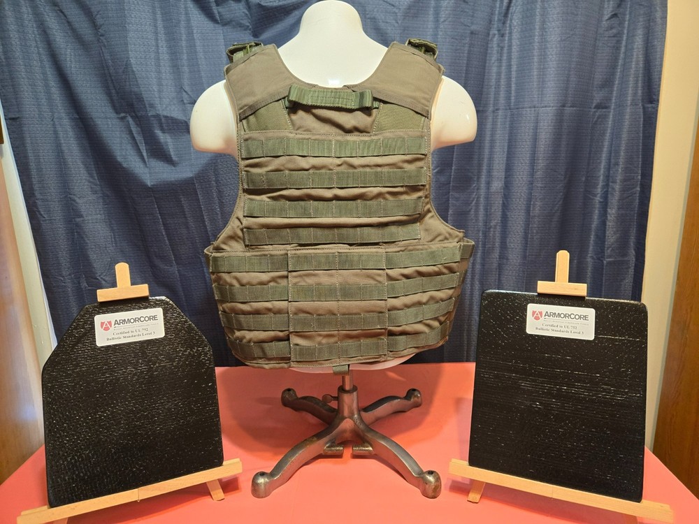 EAGLE INDUSTRIES USMC COMBAT RELEASABLE ARMOR SYSTEM + LEVEL 3 PLATES & SOFT ARM