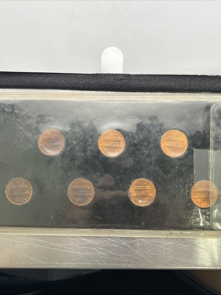 1982 Lincoln Cents Holder 7 Coins Total