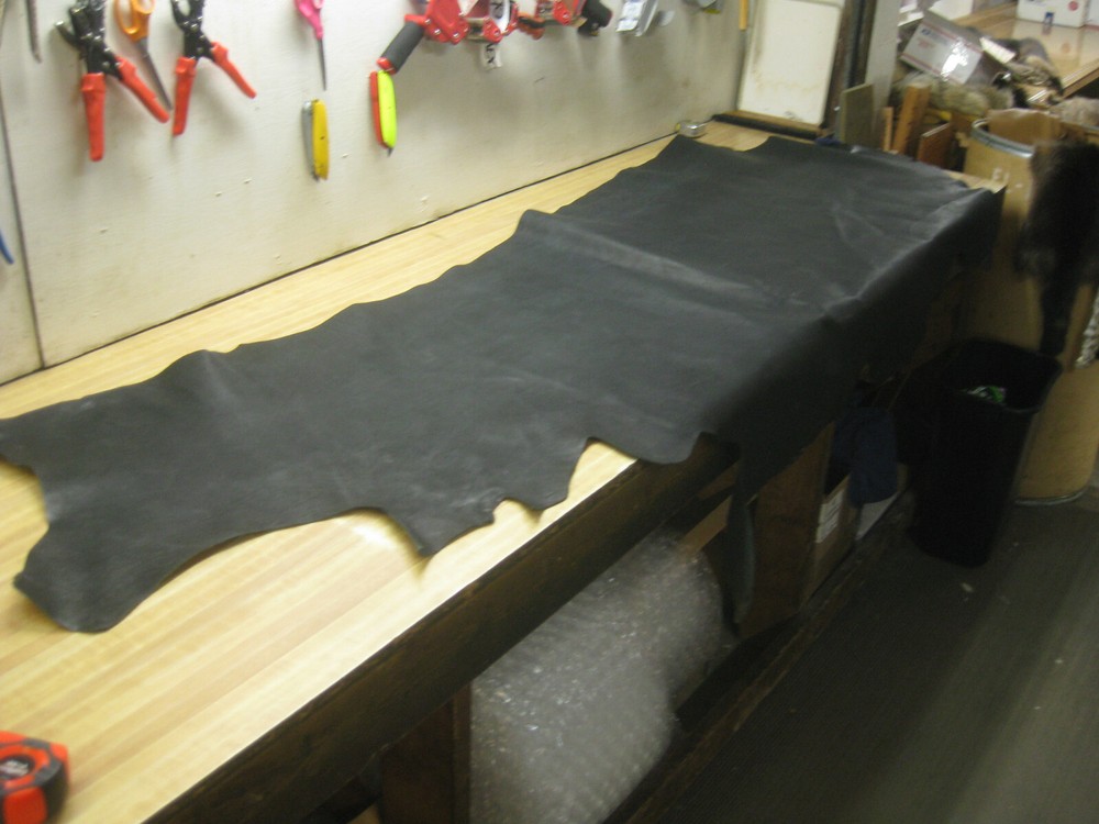 Black Cow Leather TOP GRAIN # 0009798 ROW 76