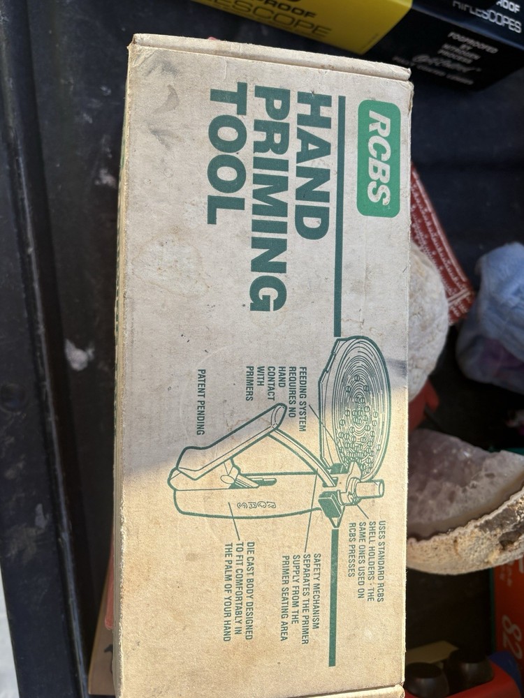 This is an RCBS Universal Hand Priming Tool