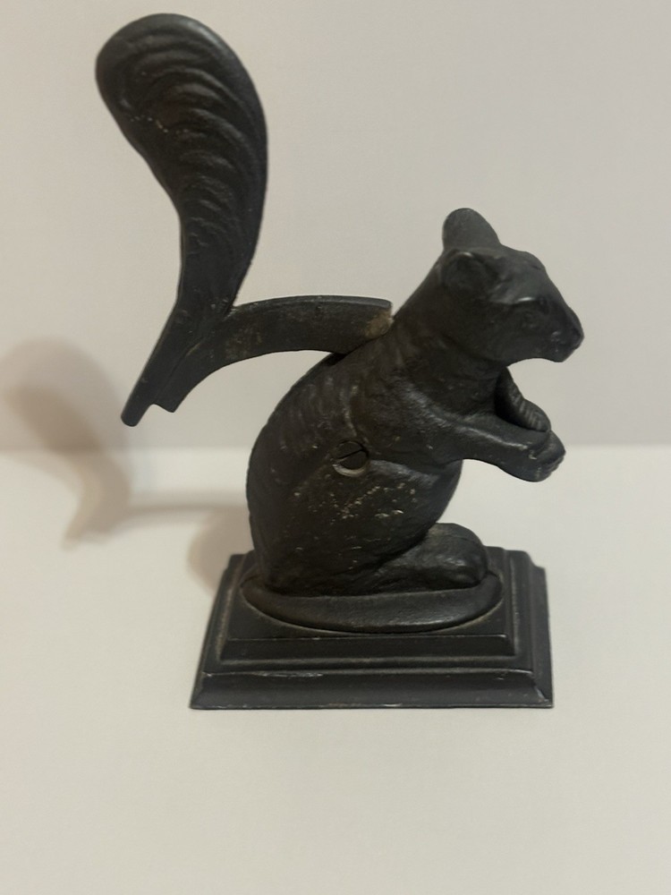 Vintage Heavy Cast Iron Squirrel Shaped Nutcracker Black
