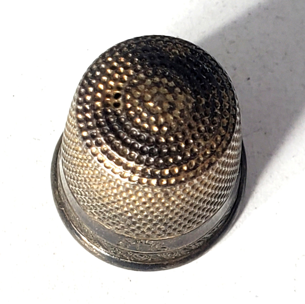 Antique Sterling Silver Thimble Sz L2