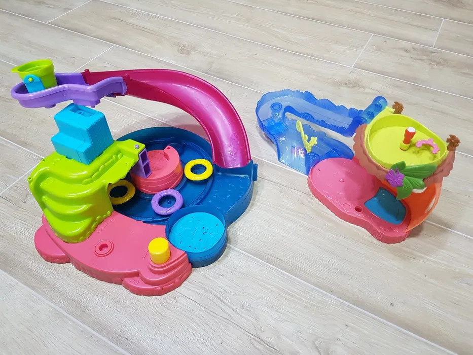 Petshop pool and slide
