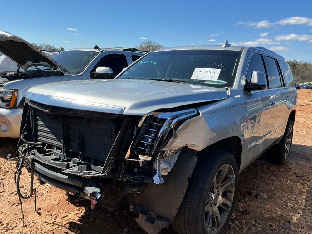 Fuse Box Engine Fits 15-20 ESCALADE 4999202