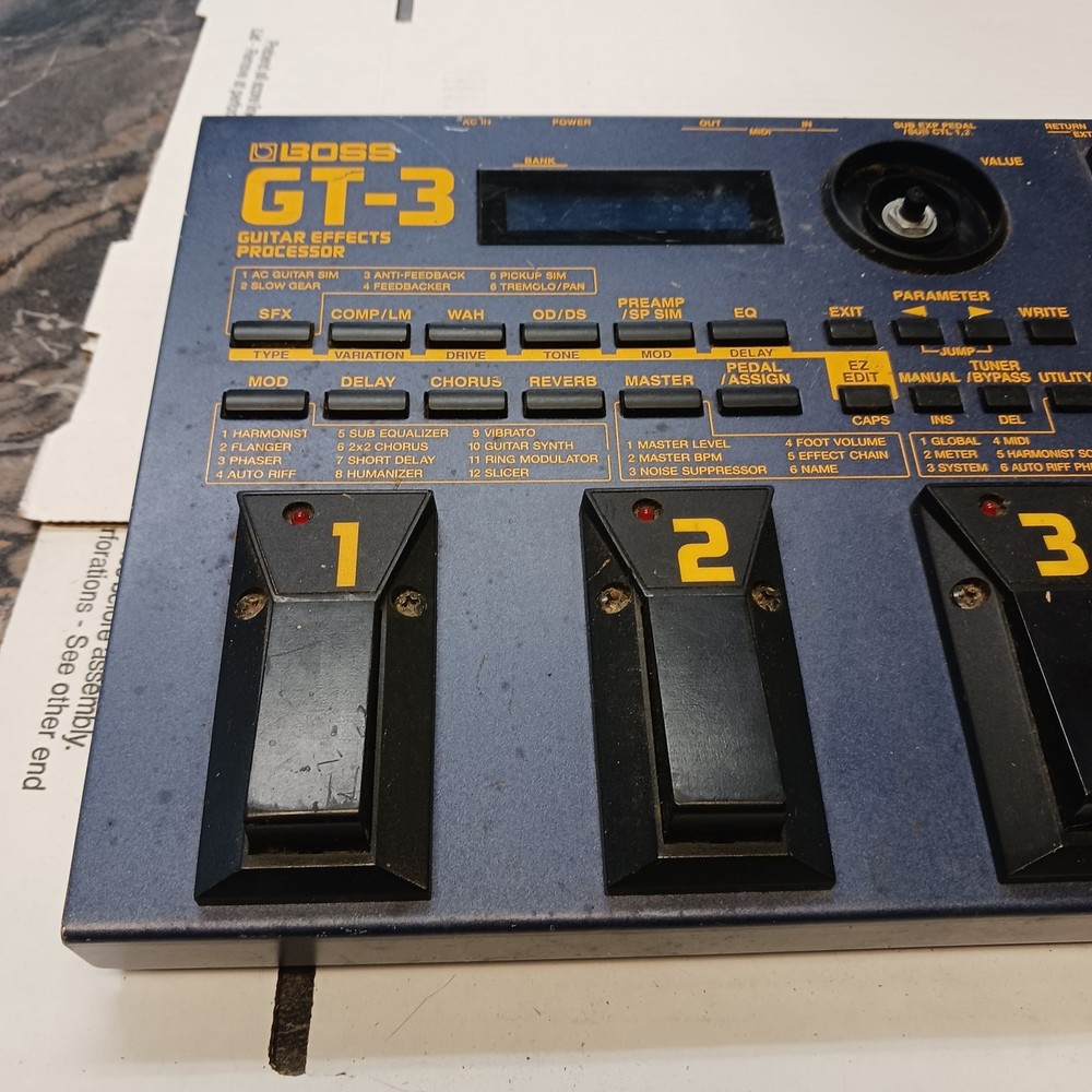 BOSS GT-3 Guitar Multi Effects Pedal Processor