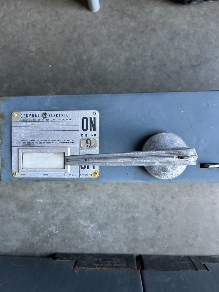 GENERAL ELECTRIC PANELBOARD SWITCH QMR322L