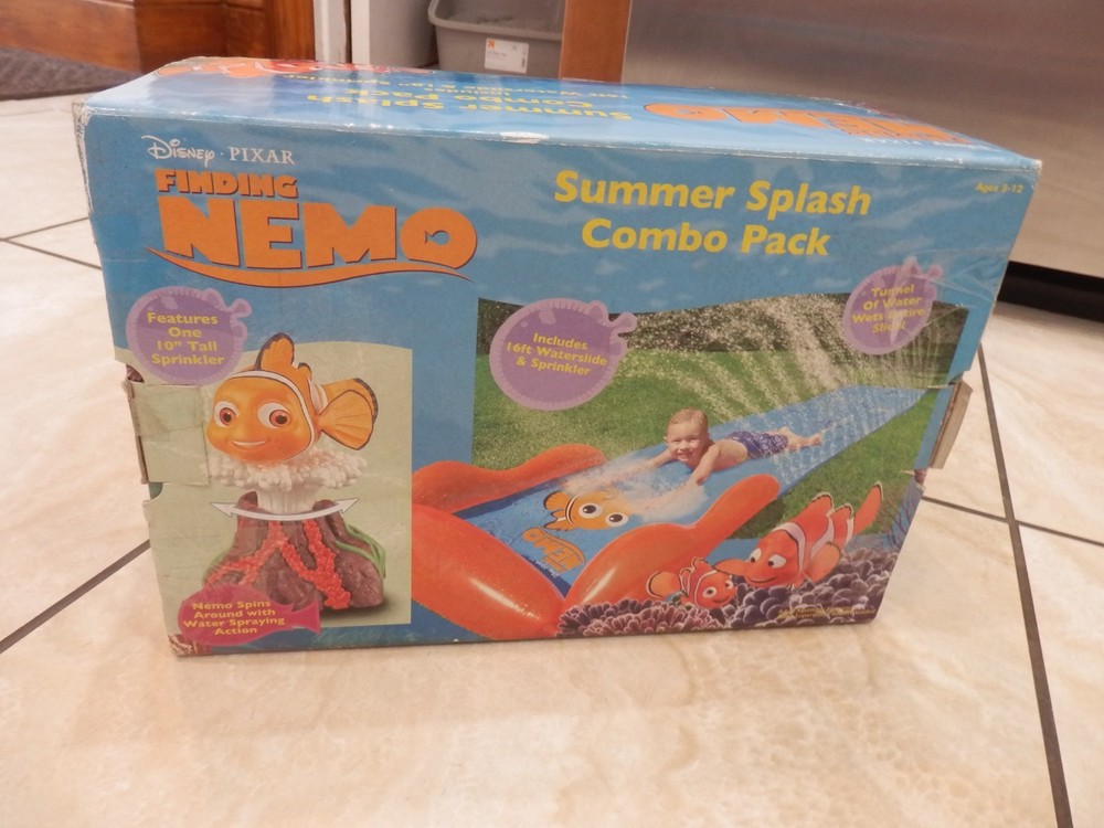 Finding Nemo Disney Pixar 2006 Brand New Summer Splash Combo Pack