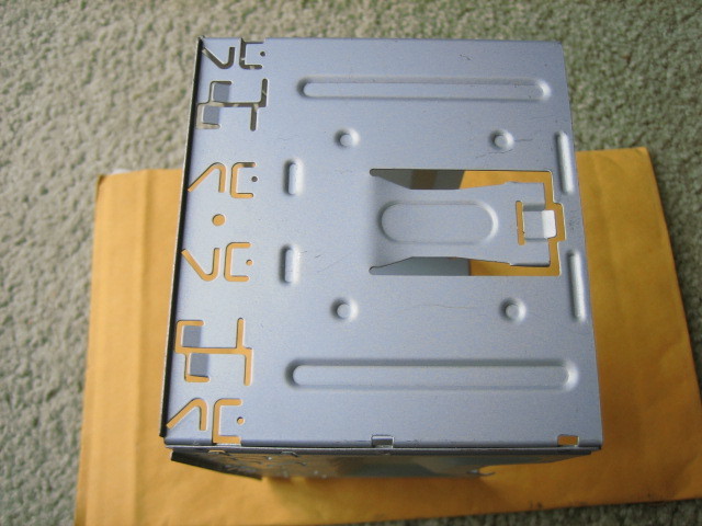 Genuine SOUNDSTREAM ORIGINAL DOUBLE DIN MOUNTING SLEEVE