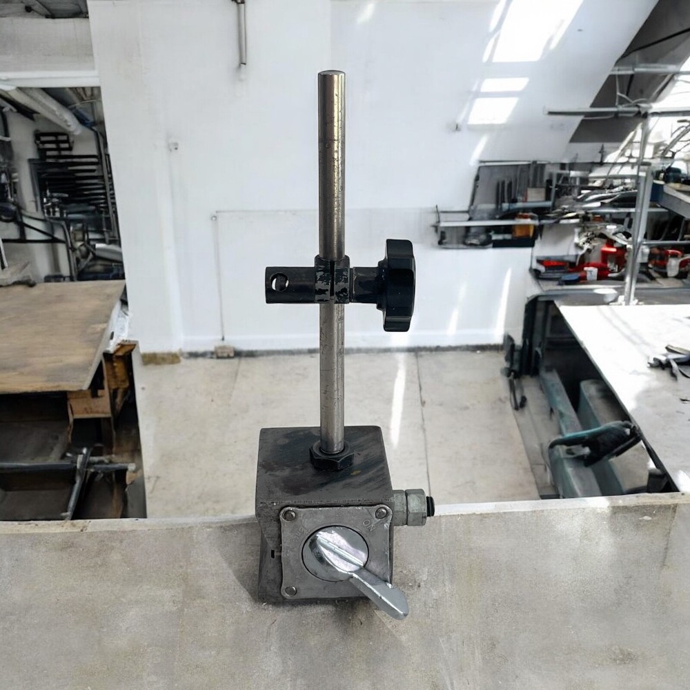 Magnetic Base With Indicator Holder