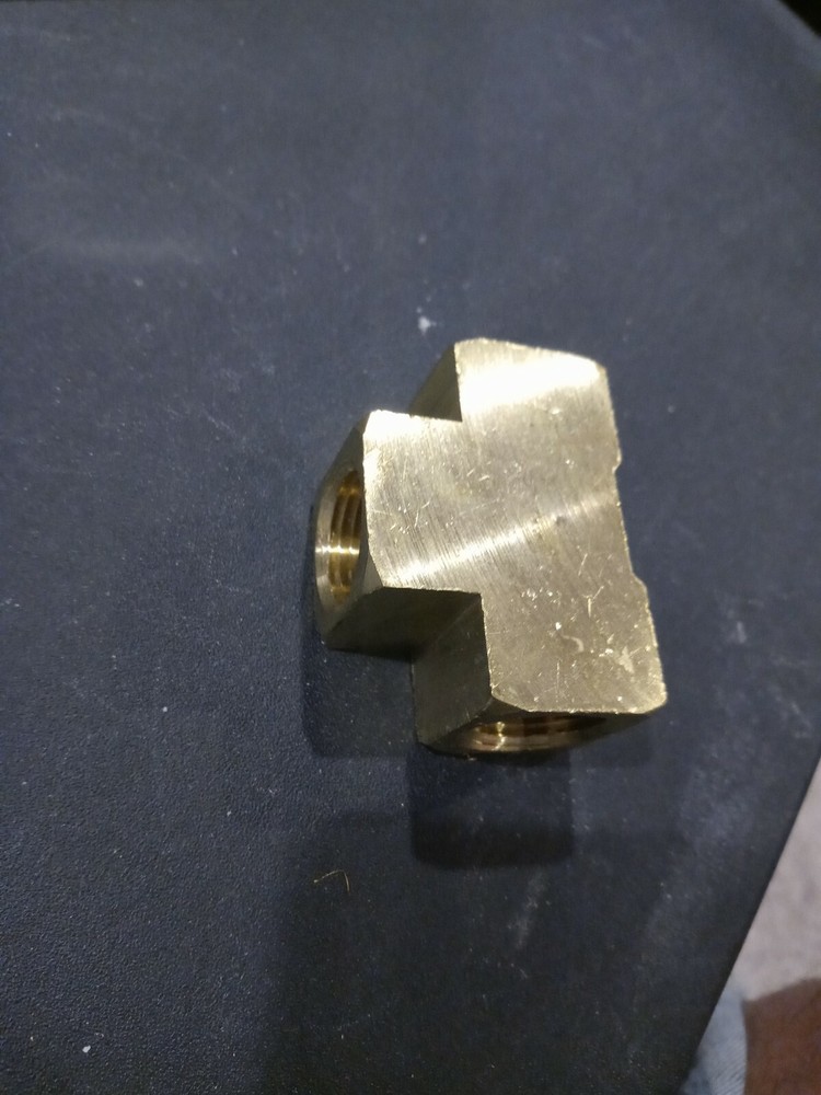 1/2NPT TEE (BRASS)