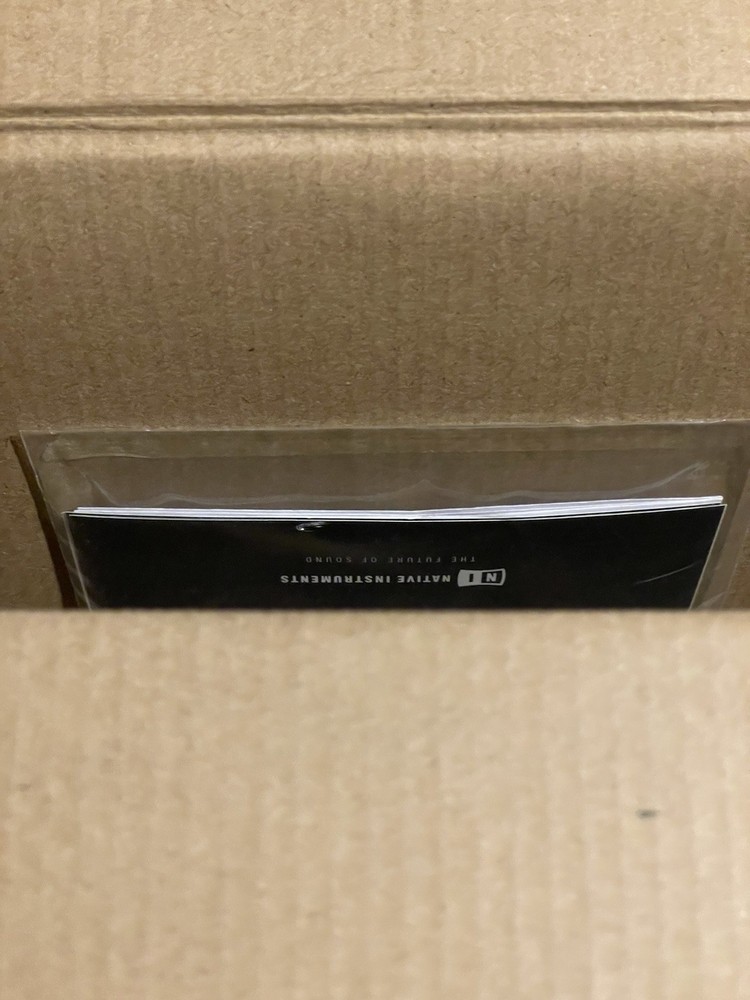 Native Instruments M32 Komplete Kontrol Keyboard Controller