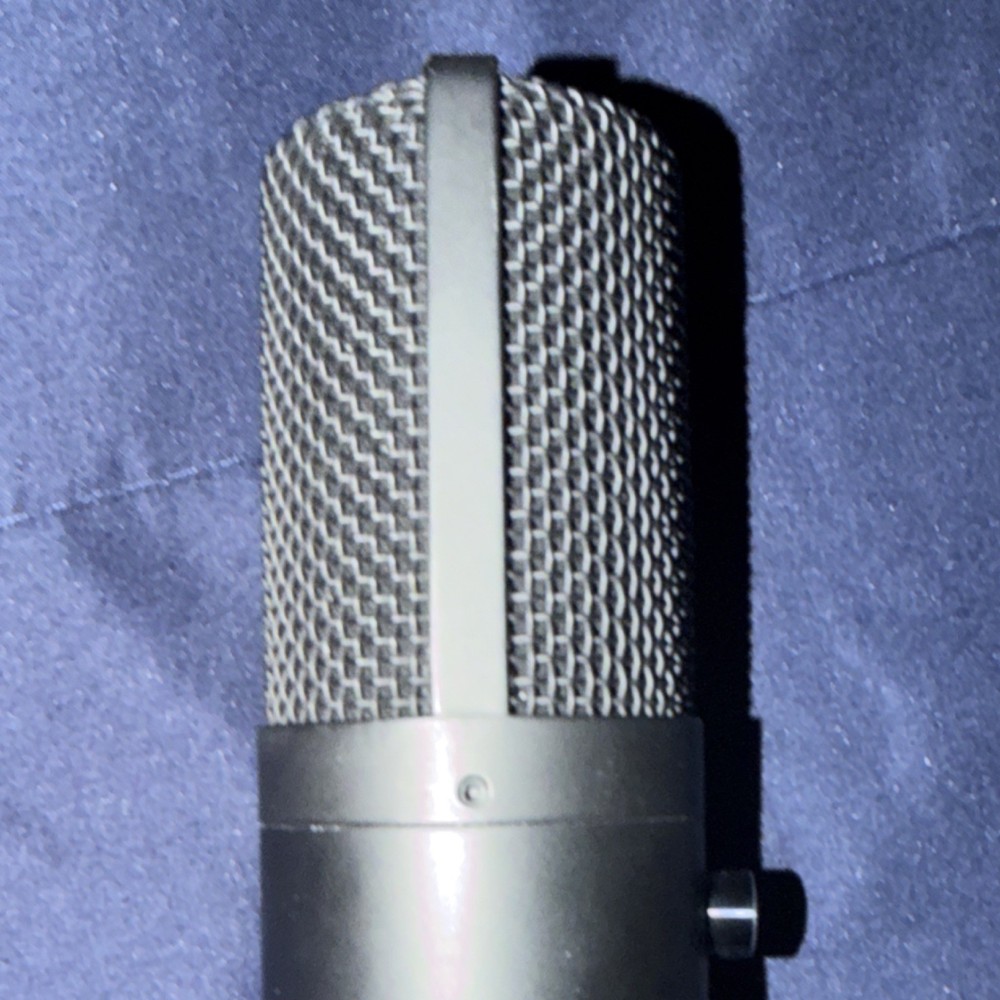 FIFINE Freestanding Microphone Black with Volume Control