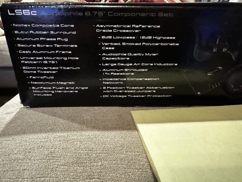 Realm Component Speaker Auto