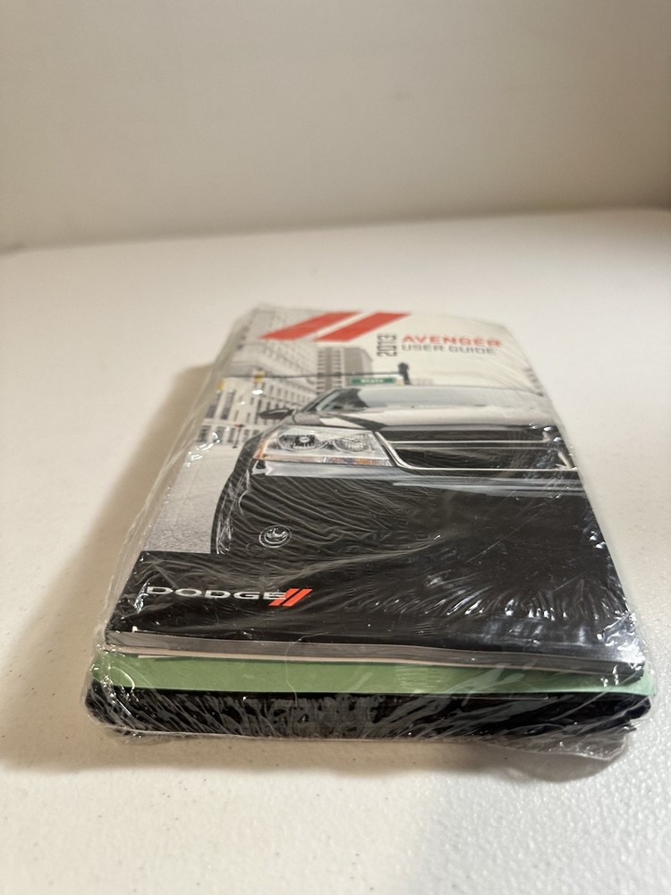 2013 Dodge Avenger Owners Manual Set New