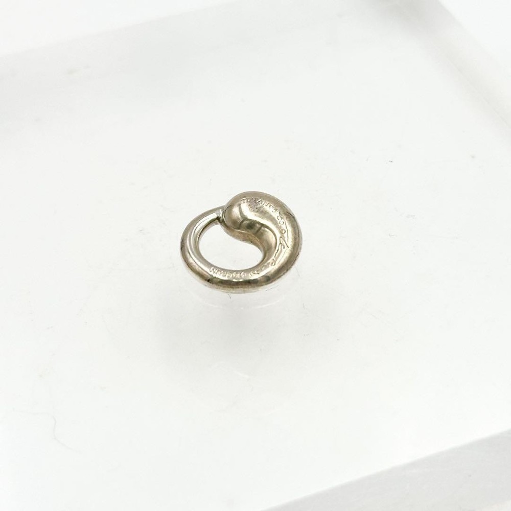 Tiffany & Co. accessory top, 925 105