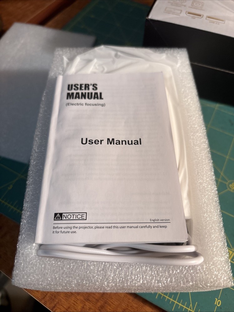 High Resolution LED Projector w/wireless Remote, USB & HDMI Input