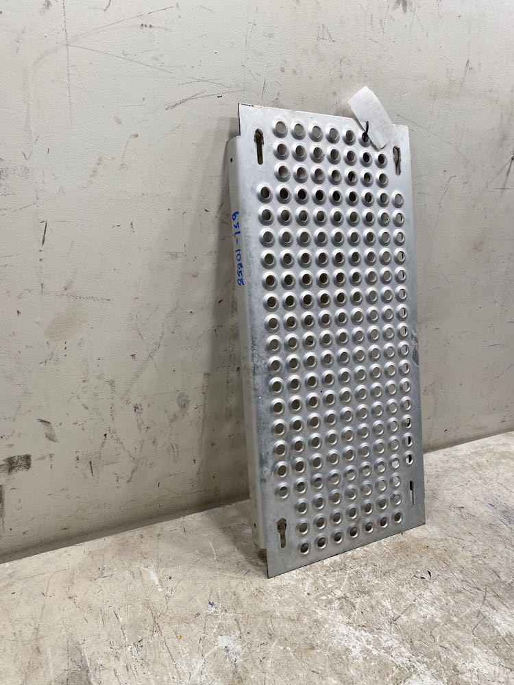 2017 International Prostar Deck Plate (651-10858)