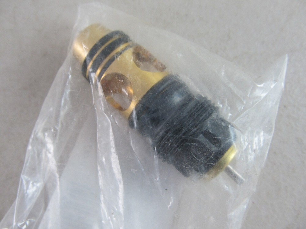 HONEYWELL 0902827 Valve Insert New