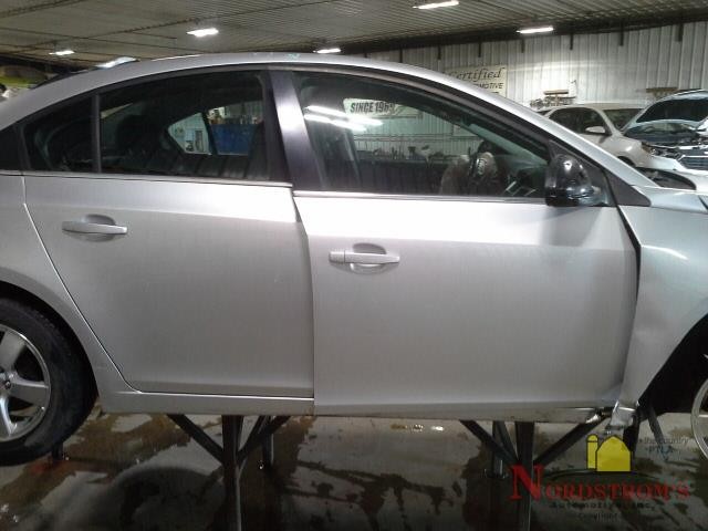 2014 Chevy Cruze Driver Front Headrest Only Black Cloth