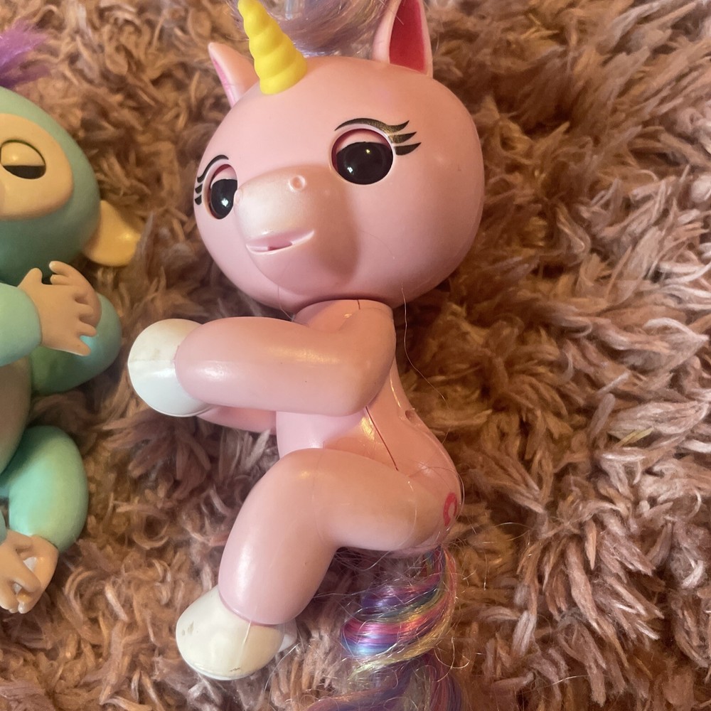Lot 3 Fingerlings Interactive Baby Monkey Unicorn
