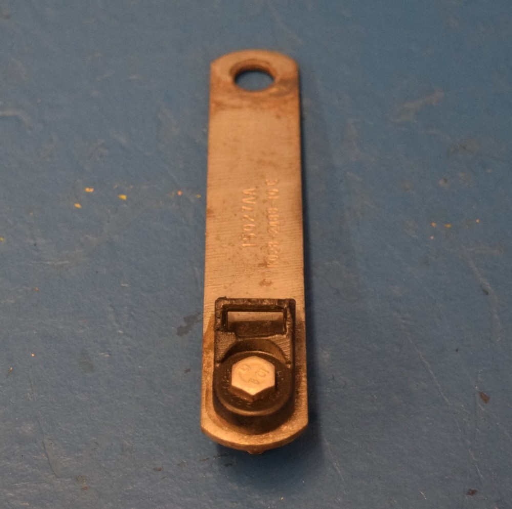 PACCAR DIESEL ENGINE BRACKET SUPPORT 15027AA / K028-2488-10E - 50392