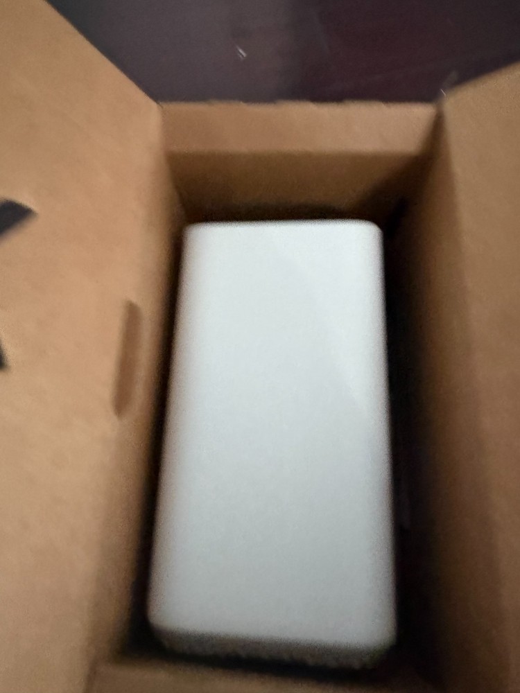 New Xfinity xFi Gateway Router White XB7-CM
