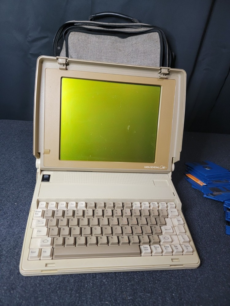 Vintage 80s Data General One Computer Model 2219 Early Portable Laptop Computer