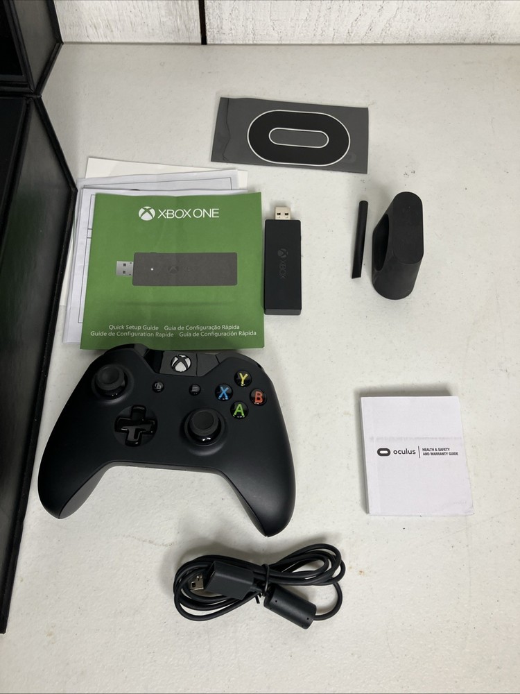 Oculus Rift CV1 Original Set for PC Virtual Reality Headset w/ Xbox Controller