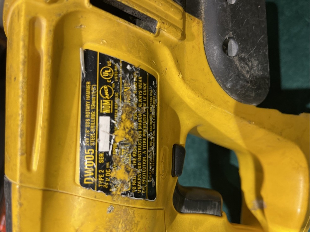 DEWALT DW005 CORDLESS 24V 7/8" SDS HAMMER DRILL Tool Only