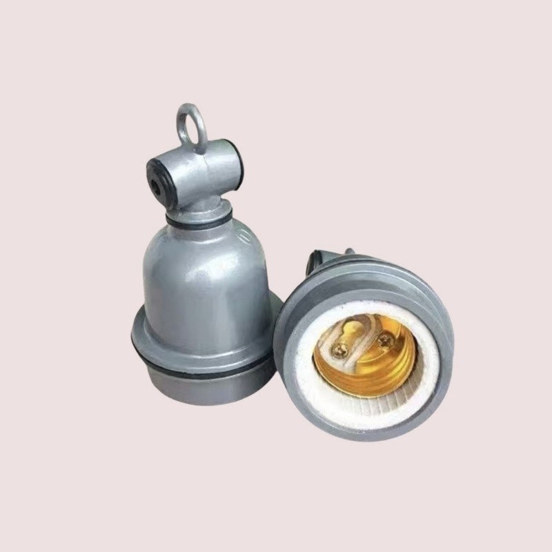 E27 Screw In Waterproof Light Socket with Heat Resistant Ceramic Head