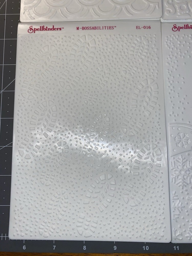 4-SPELLBINDERS M-BOSSABILITIES 3D EMBOSSING FOLDER PLATE SCALLOP CIRCLE FRAMES
