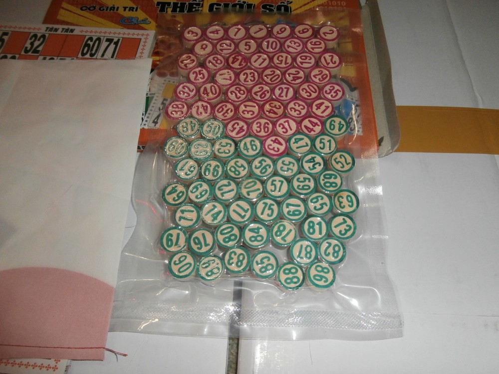 Vietnamese bingo game (cờ lô tô)