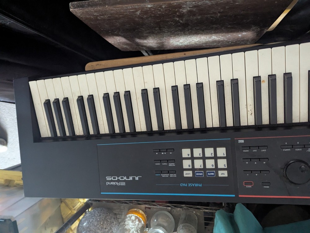 Roland JUNO-DS88 88-Key Synthesizer