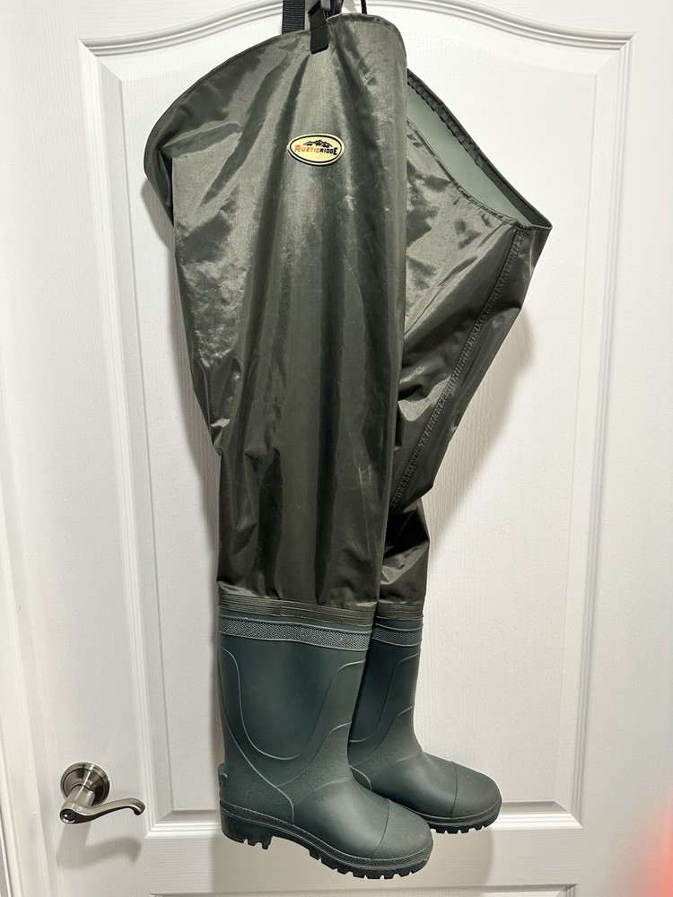 Rustic Ridge Green Lightweight and Breathable Hip Wading Boots, Size 8