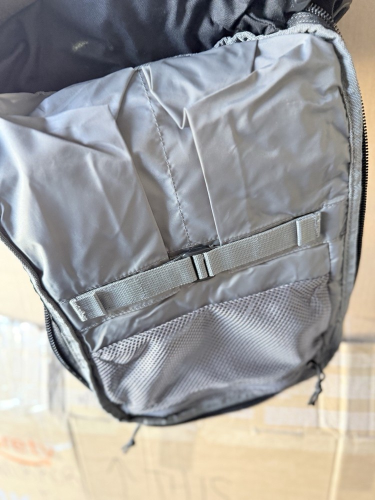 Specialist Half-Day Backpack 25L Black