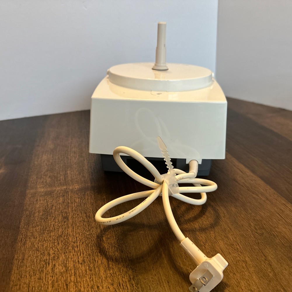 Cuisinart Food Preparation Center DLC-7FPC Food Processor White Bundle