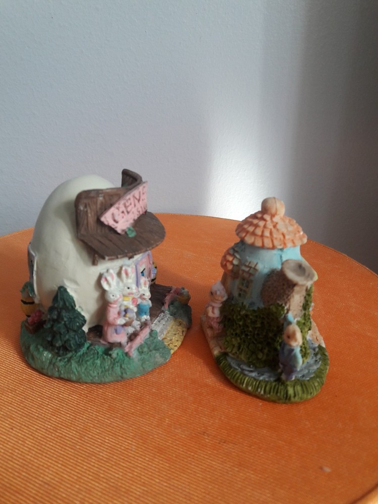 General Store Easter Figurine set of 2
