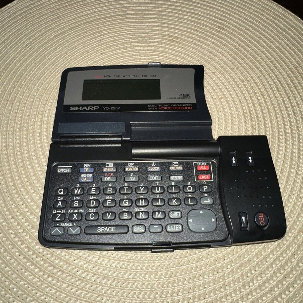 Sharp YO-220V 48k Electronic Organizer PDA & Voice Recorder